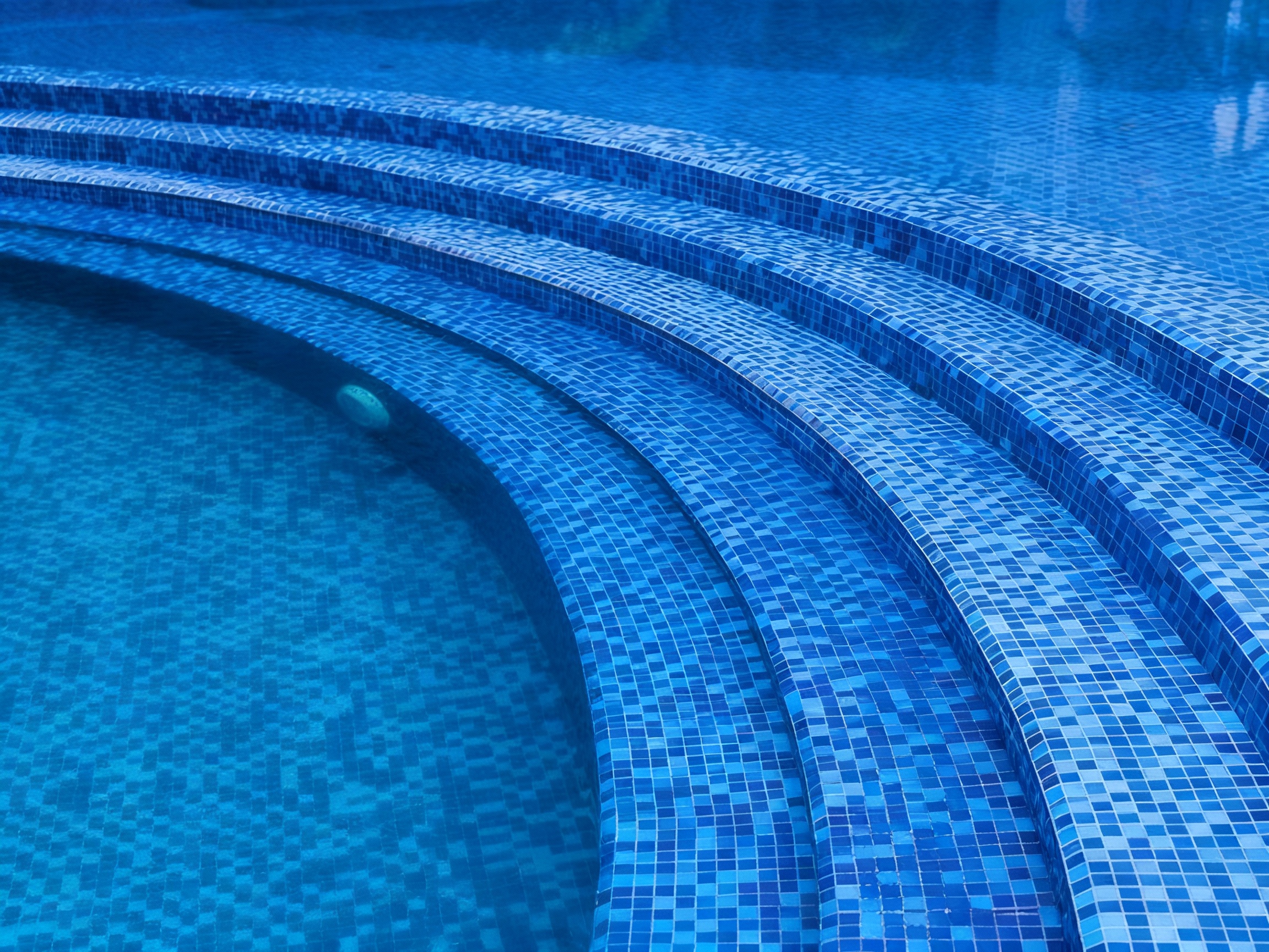 Alberca con azulejo veneciano